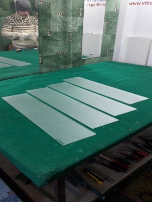  Резка стекла. Резка рифленых стекл. Резка зеркал 